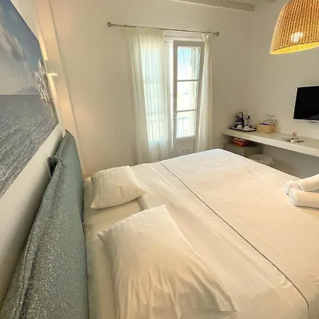 레프터리스 2* Mykonos Town