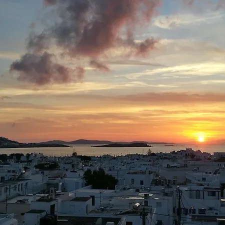 레프터리스 2* Mykonos Town