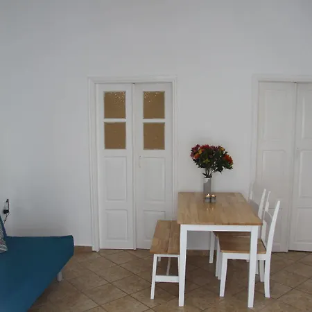 레프터리스 Mykonos Town